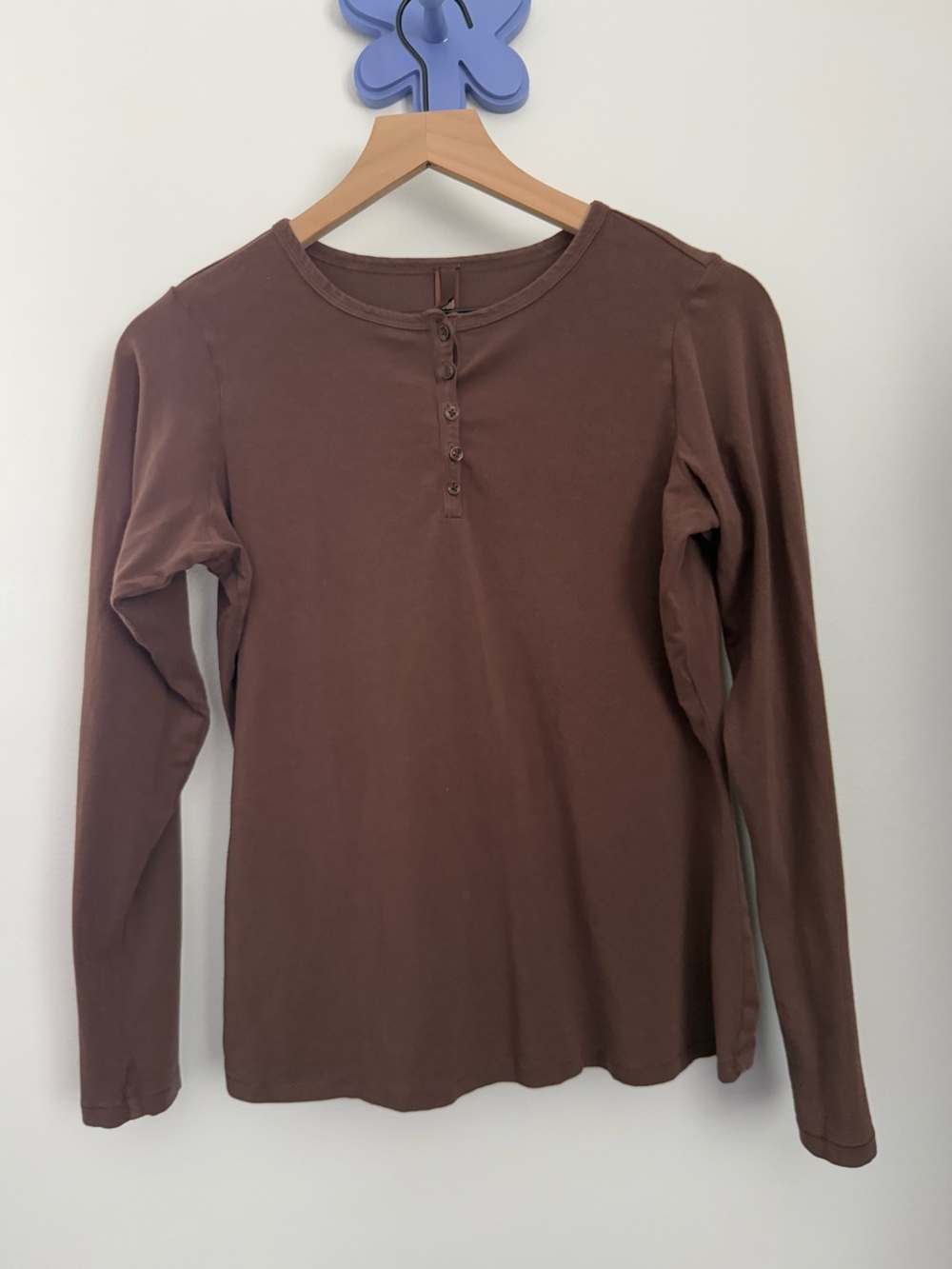 Skims XL Vintage Long Sleeve Henley Coca Brown Crew Minimal Fall Forest